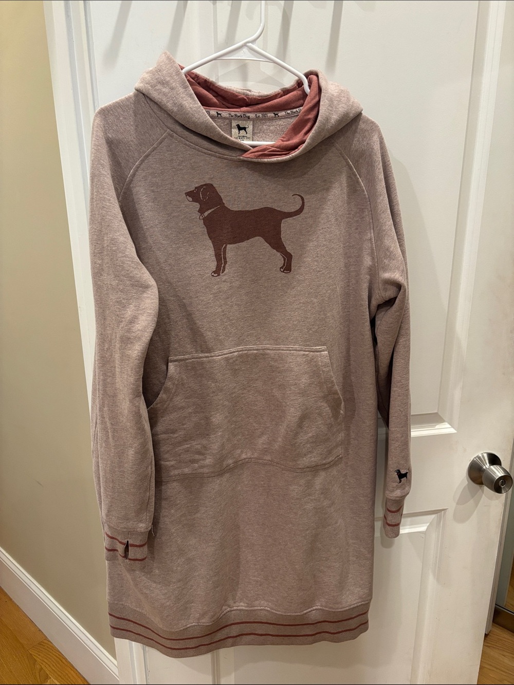 The Black Dog Dusty Rose Hooded Pullover Dress with Dog Graphic